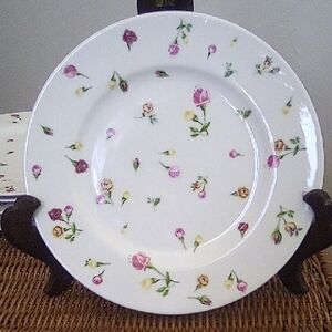 Royal Albert Country Rose Bud Salad Plates, Set Of 6